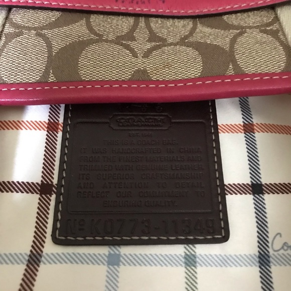 Coach Heritage Stripe Collection - Picture 10 of 14